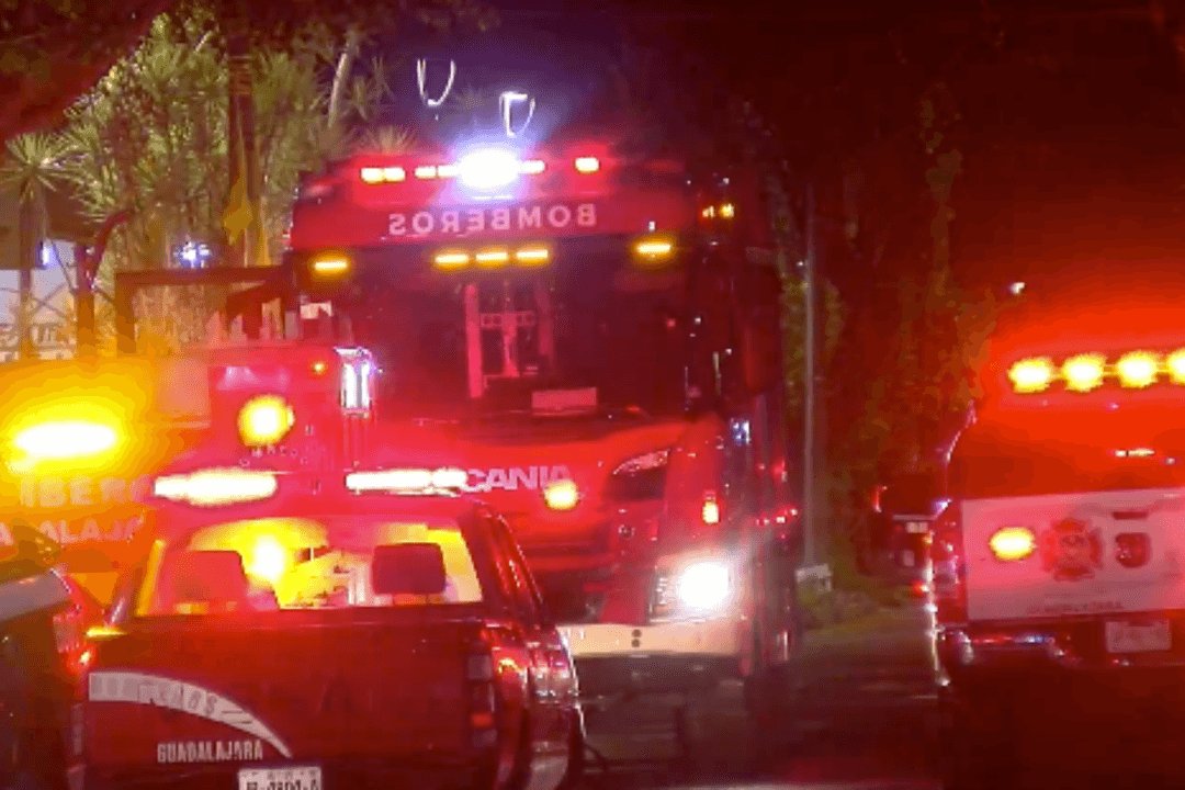 Guadalajara: Incendian de manera intencional tienda de conveniencia