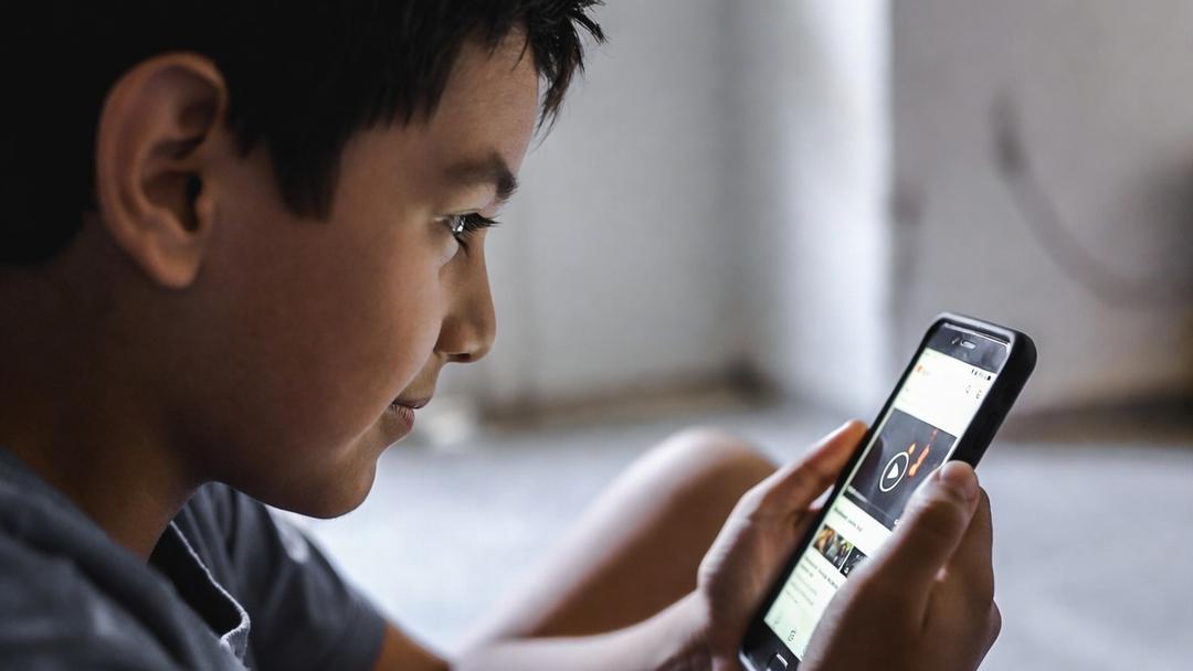 México buscará limitar acceso de menores a las redes sociales