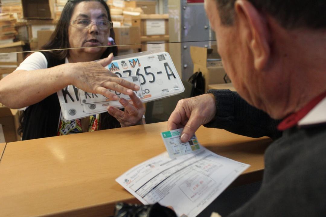 Placas en Jalisco: ¿Dónde puedo canjear mis placas gratis en marzo?