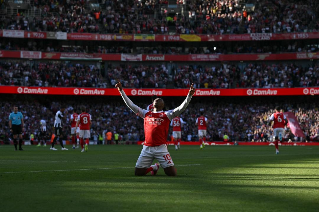 Premier League: ¡Arsenal se aferra! Los Gunners ganan por la mínima