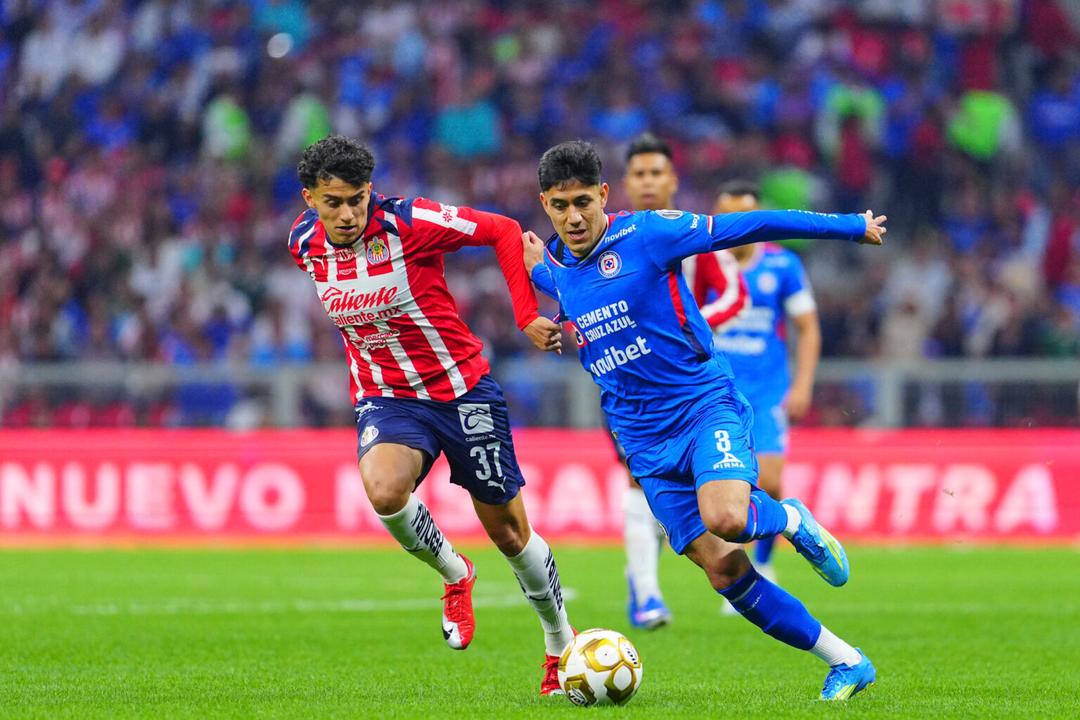 Liga MX: Cruz Azul y Chivas empatan en la ida de las semifinales