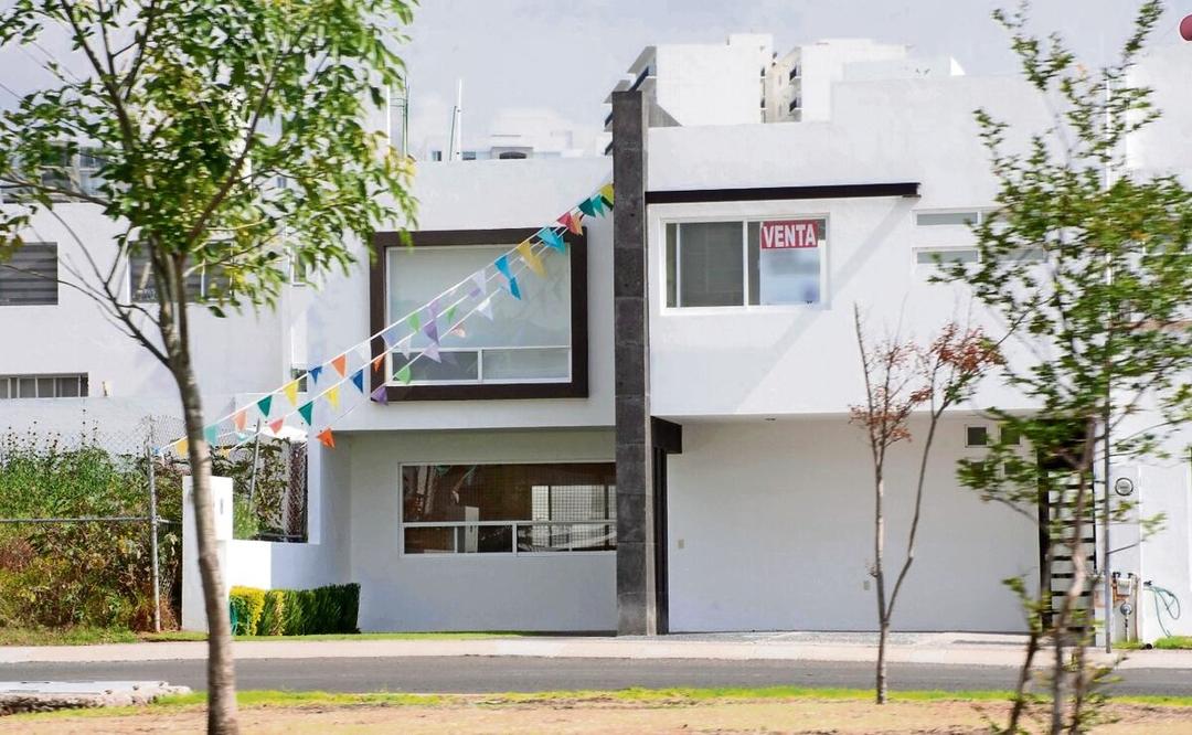 Viviendas en AMG: Mercado inmobiliario sin control encarece la compra de casa