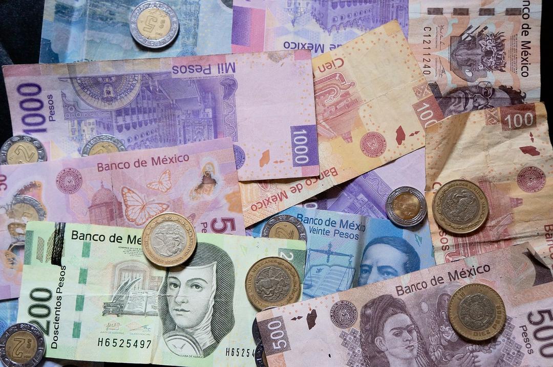 Hacienda reduce previsión de crecimiento de México a 2.3% para este año 