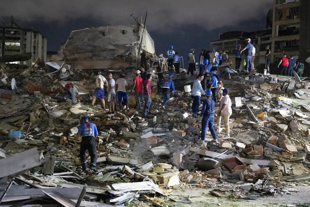 Venezuela: Ascienden a casi 4,500 el saldo de fallecidos tras terremotos