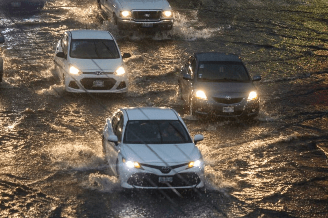Lluvias en el AMG: Tormenta provoca inundaciones; aquí los estragos