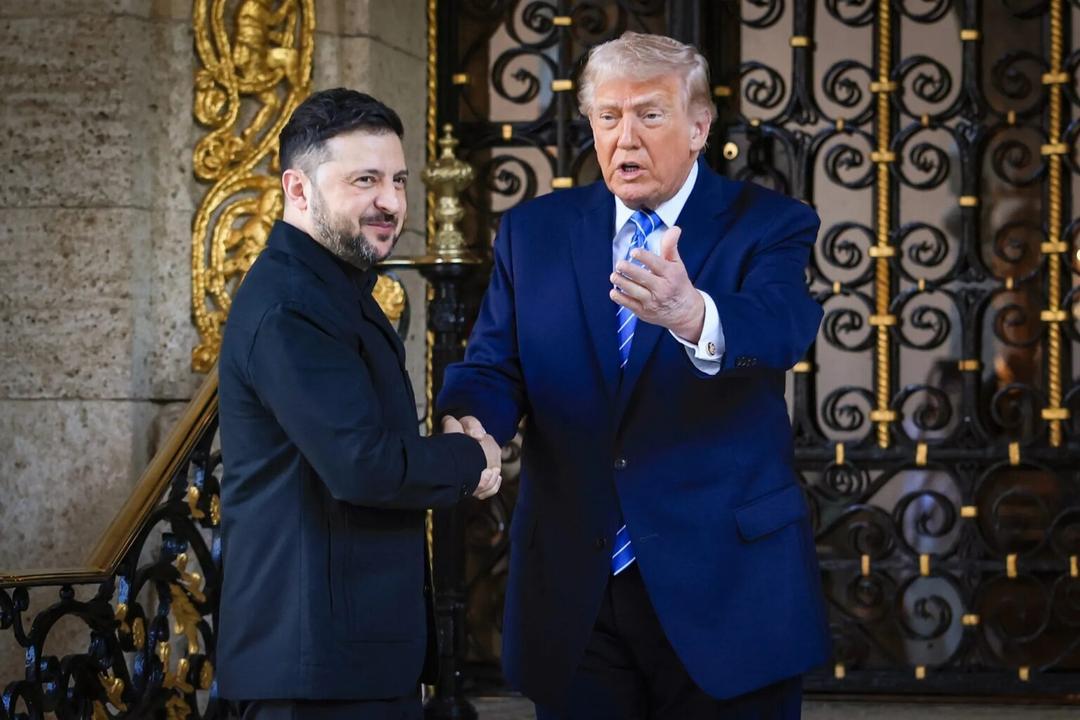 Zelenski afirma que acordó una reunión con Trump
