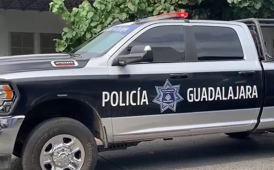 Una camioneta quedó calcinada en la colonia Arboledas Sur
