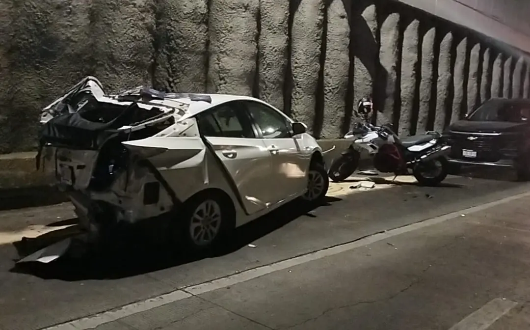 Un conductor alcoholizado provoca accidente sobre la Av. López Mateos y La Purísima en la colonia Chapalita