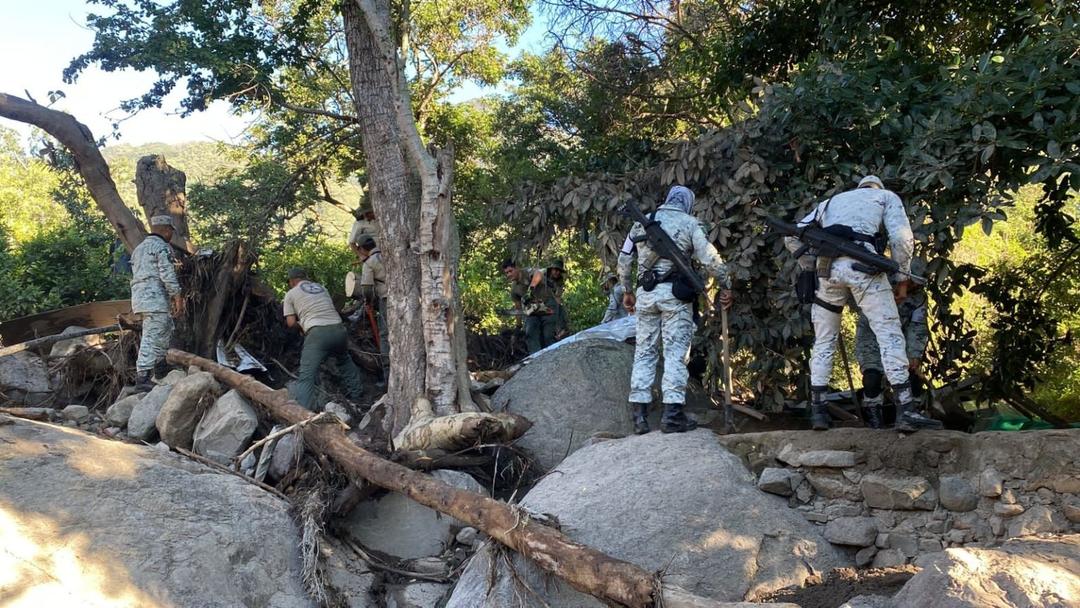 Autlán de Navarro: Alistan entrega de recursos a afectados; continúa búsqueda de tres personas