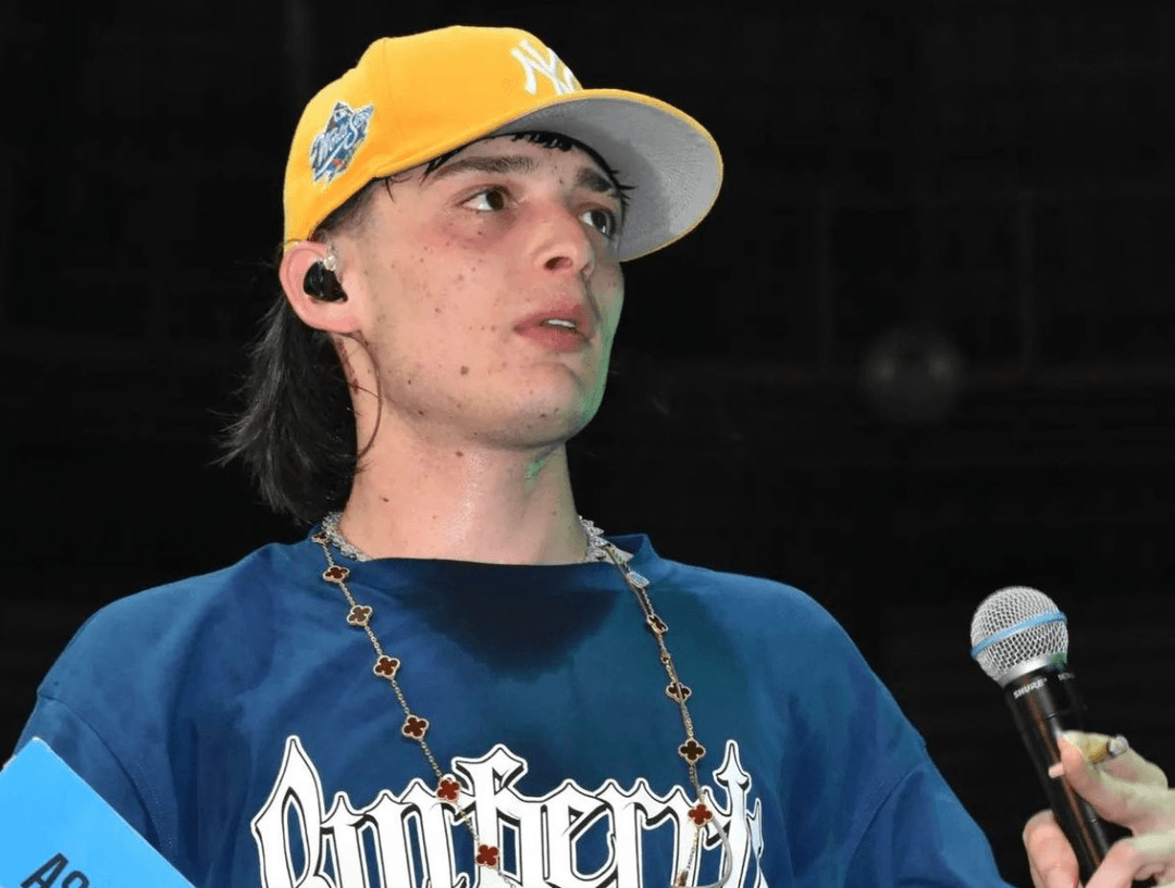 Peso Pluma amenazado de muerte: Pospone serie de conciertos que tenía programados en Estados Unidos