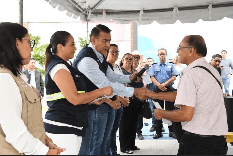 Tlajomulco: Entregan apoyos a familias afectadas por las lluvias