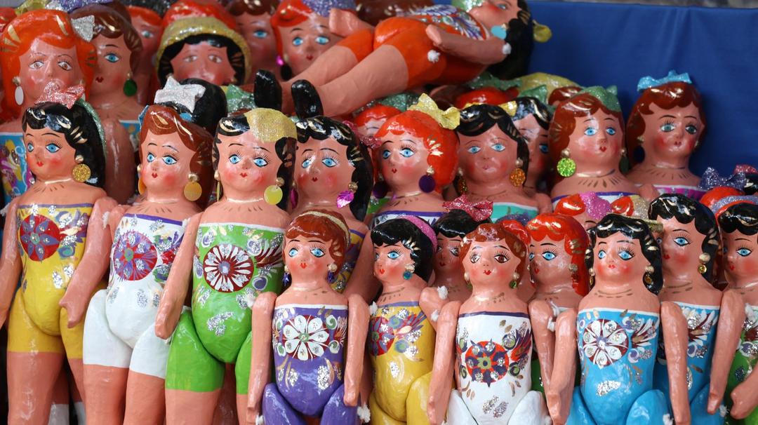 Día de muertos 2023: Inicia feria del cartón en el Parque Morelos en Guadalajara