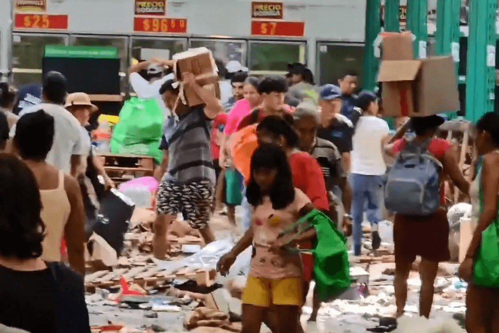 Huracán Otis: Se registran saqueos en tiendas de Acapulco