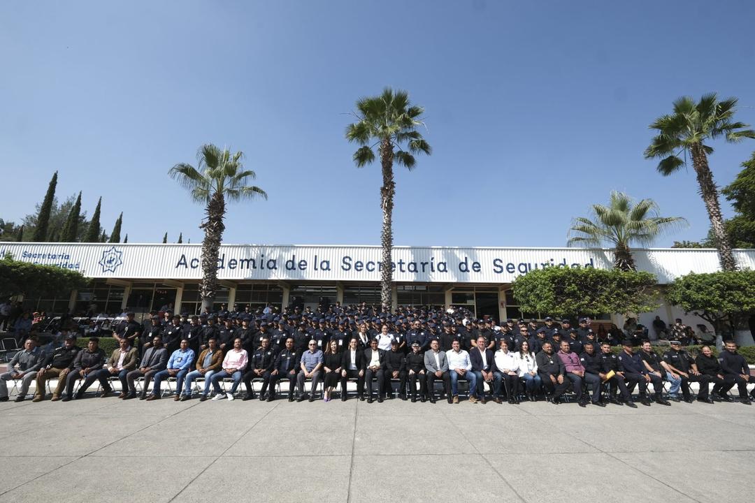 Egresan 140 nuevos policías de corporaciones municipales y de la Policía Estatal