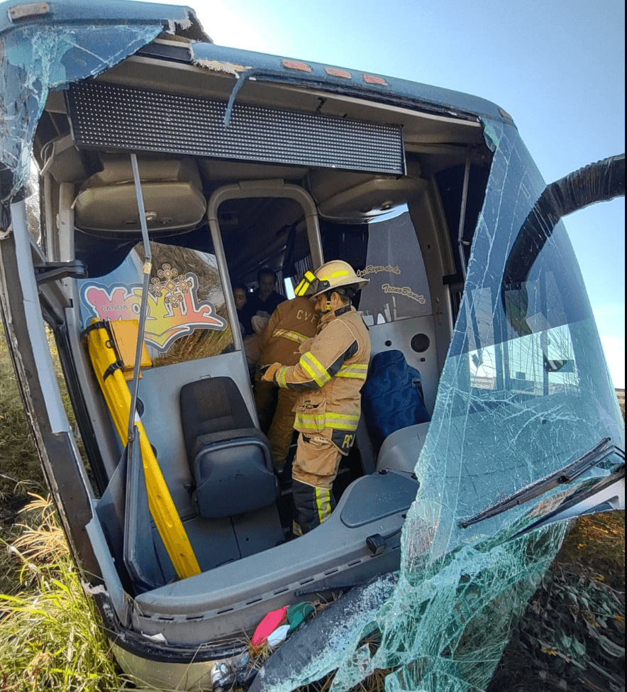 Siete heridos en accidente carretero de Banda Móvil