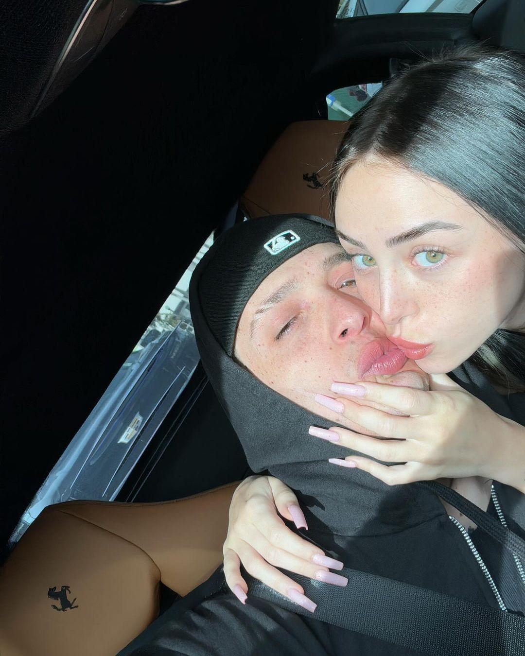 Peso Pluma y Nicki Nicole comparten candente video en las redes