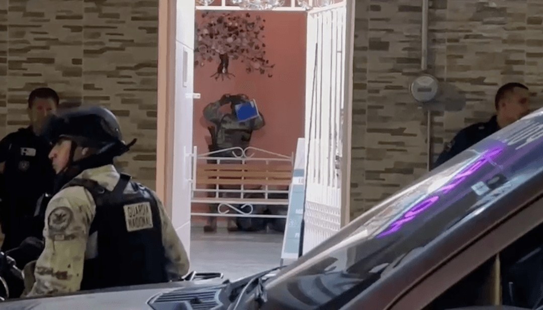 Guadalajara: Localizan a 77 migrantes en un hotel de la colonia Las Conchas