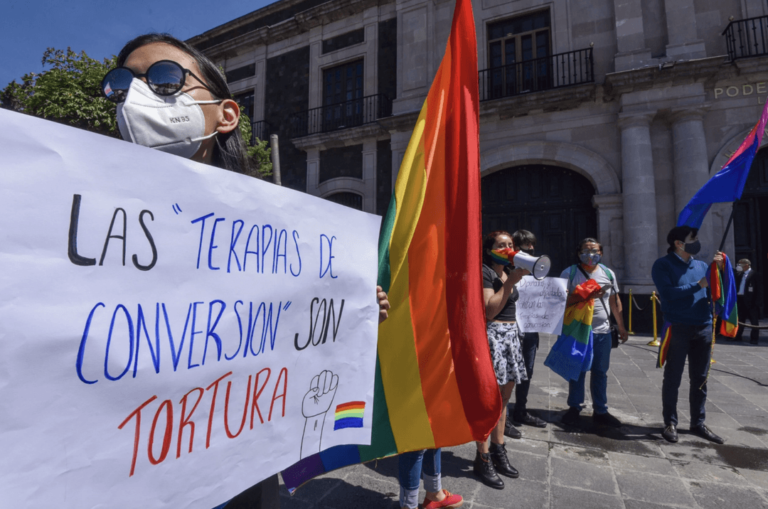 Diputados avalan prohibir terapias de conversión para modificar orientación sexual