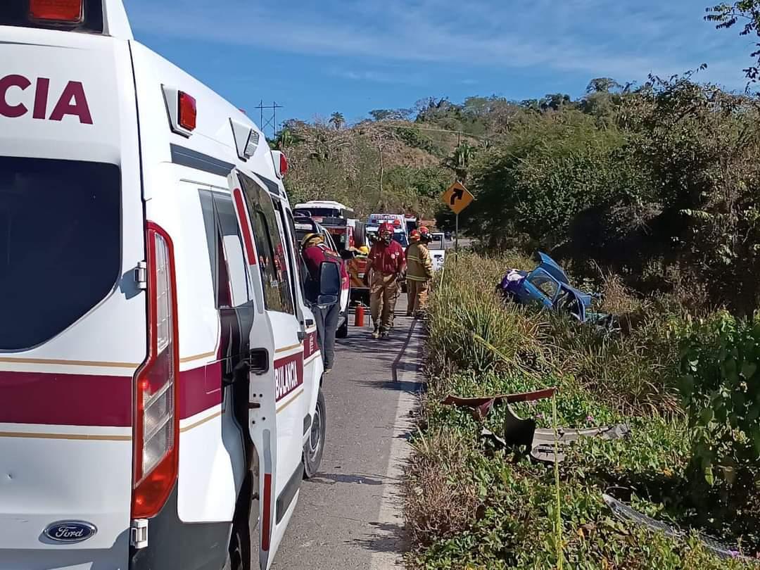 Puerto Vallarta: Choque en carretera deja al menos cuatro muertos; dos son menores