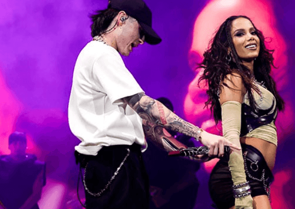 Peso Pluma y Anitta perrearon así en el escenario