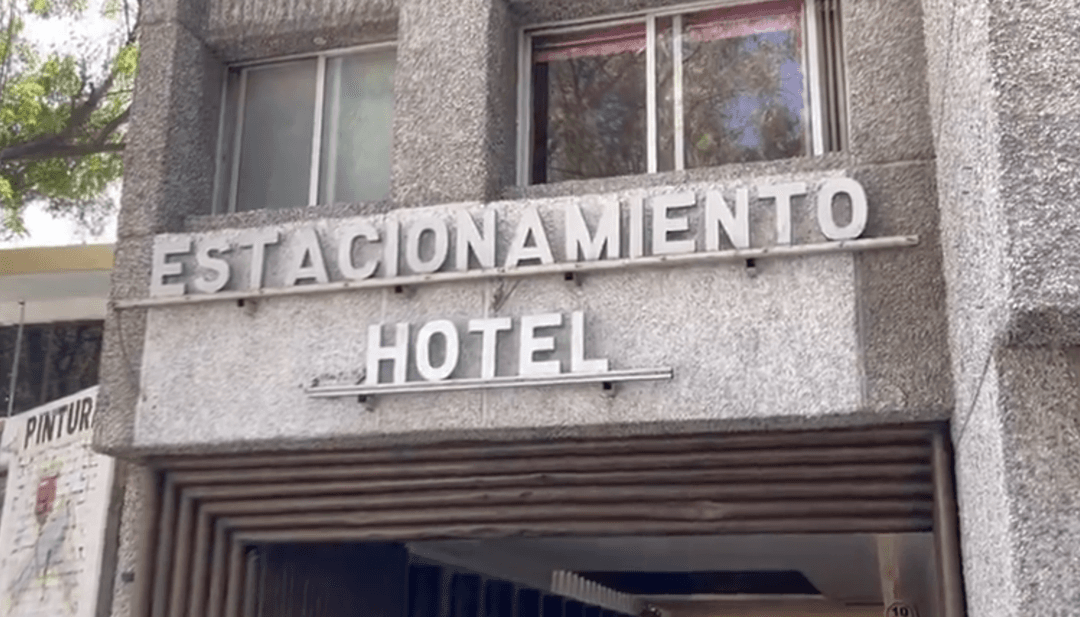 Ciudad de México: Hallan muerta a mujer en un hotel; indagan si es la asesina del comisario de Tizapán