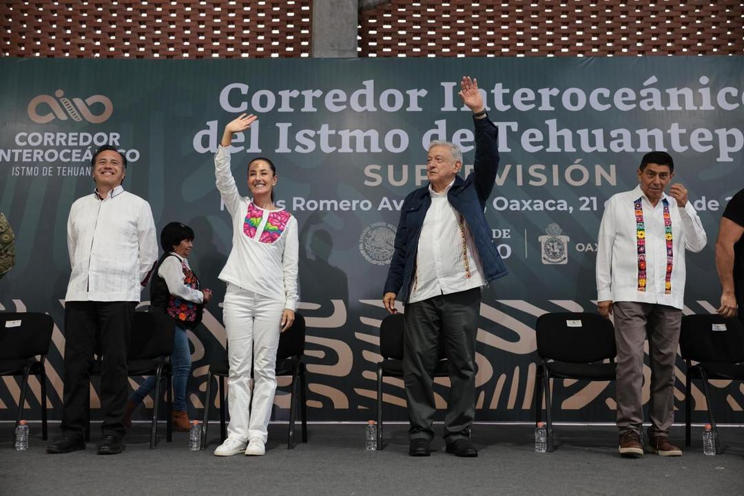 AMLO y Claudia Sheinbaum inician segunda gira juntos en Veracruz
