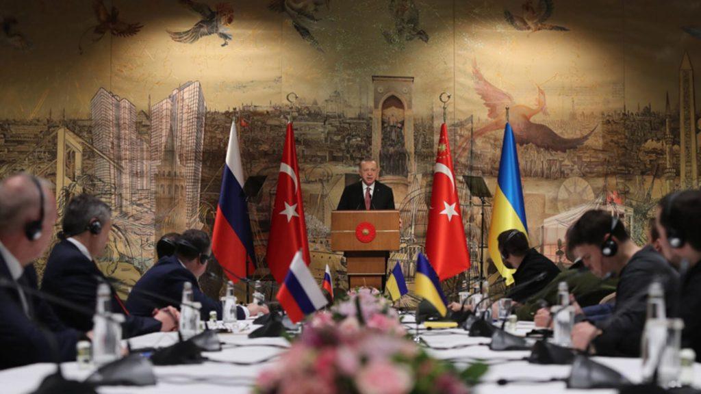 Participantes en negociaciones Ucrania-Rusia con síntomas de envenenamiento: WSJ