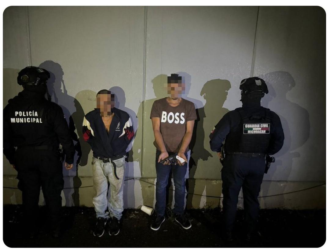 Michoacán: Detienen a dos acusados de matar a cajera que asaltaron en farmacia