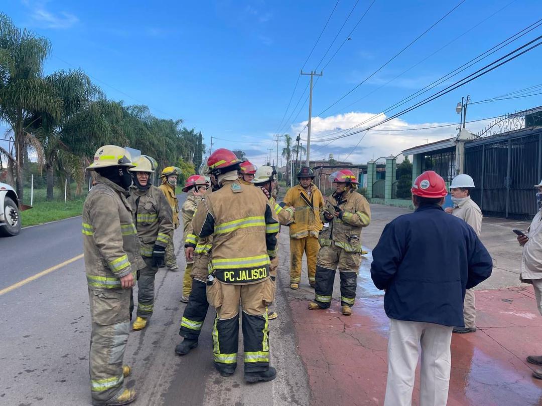 Zapotlanejo: Se registra fuga de combustible y autoridades realizan evacuación de habitantes