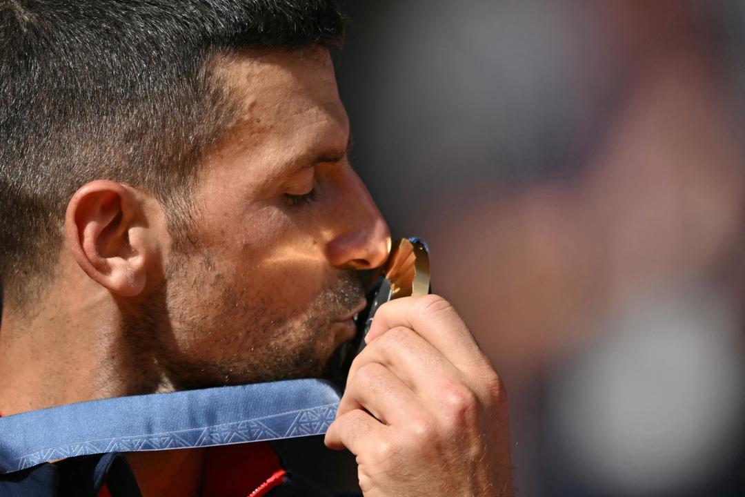 Djokovic gana oro en París 2024 tras vencer a Carlos Alcaraz