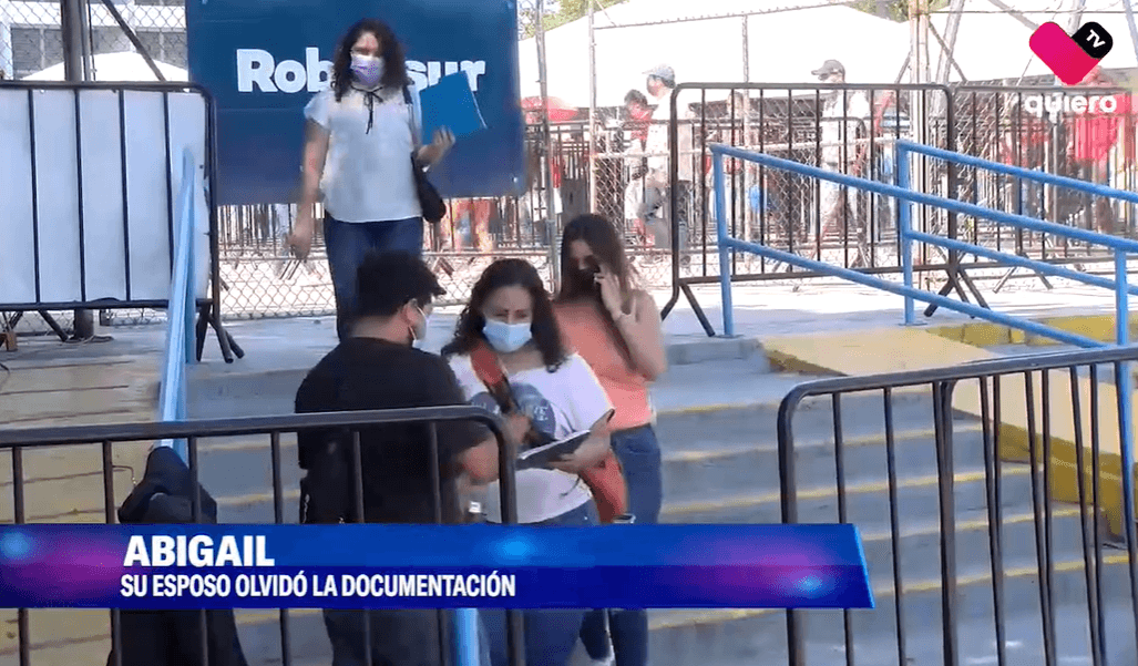 Ciudadanos olvidan documentos en regla para vacunación