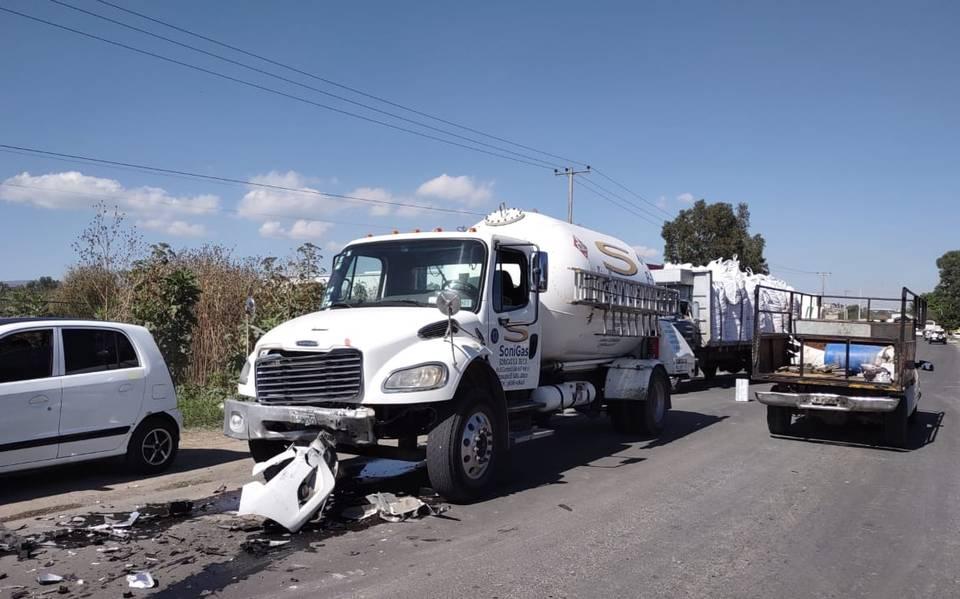 Accidente en la carretera GDL-Colima deja dos personas sin vida