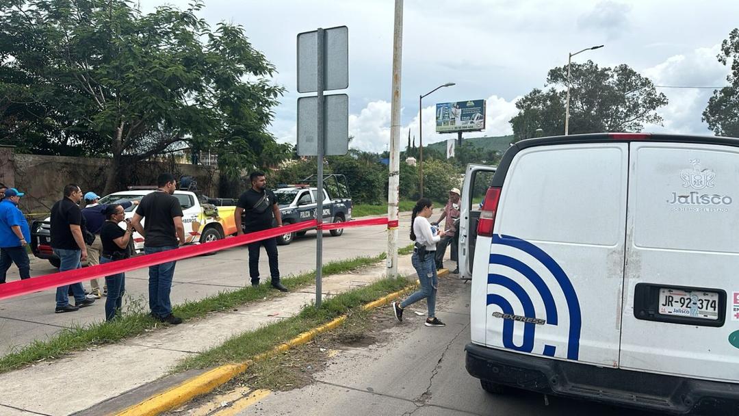 Tlajomulco: camión de carga mata a madre e hija en Jesús Michel González
