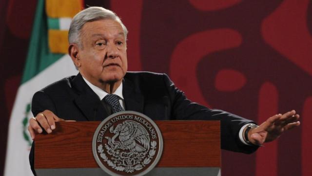AMLO señala que la Fiscalía Especializada buscó ‘dinamitar’ la investigación sobre el caso Ayotzinapa