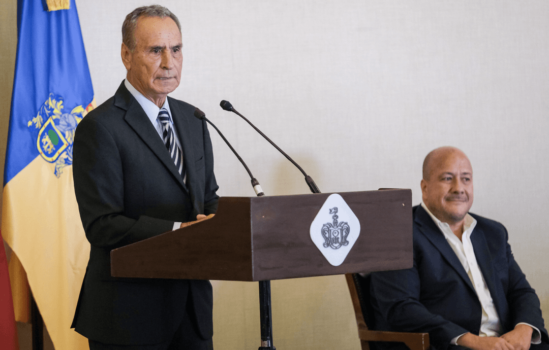 Presentan libro de José Luis Real en Casa Jalisco