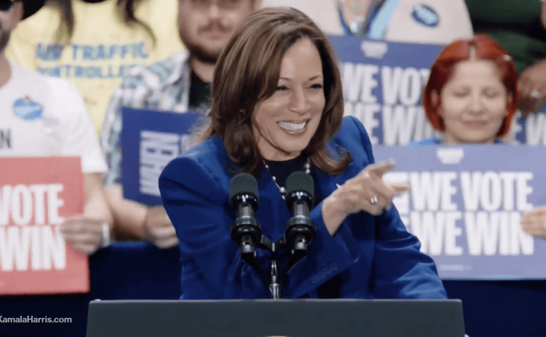 Kamala Harris busca voto latino en Phoenix