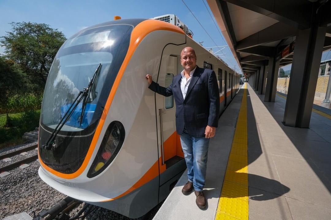 Línea 4: Enrique Alfaro realiza la primera prueba en Tren hacia Tlajomulco