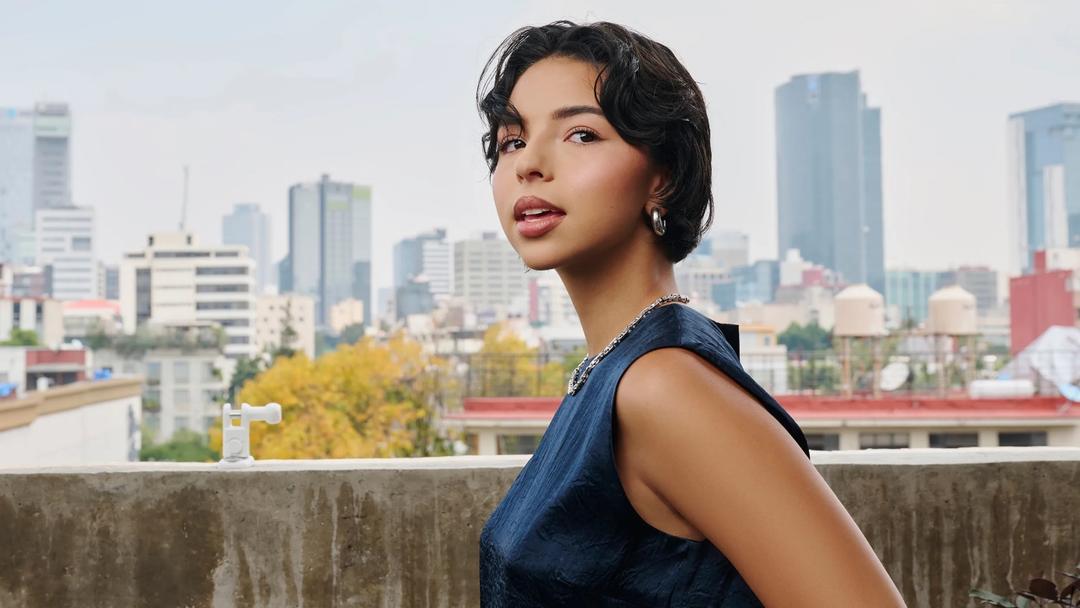 ¿Quitan a Ángela Aguilar su reconocimiento de mujer del año? Esto sabemos