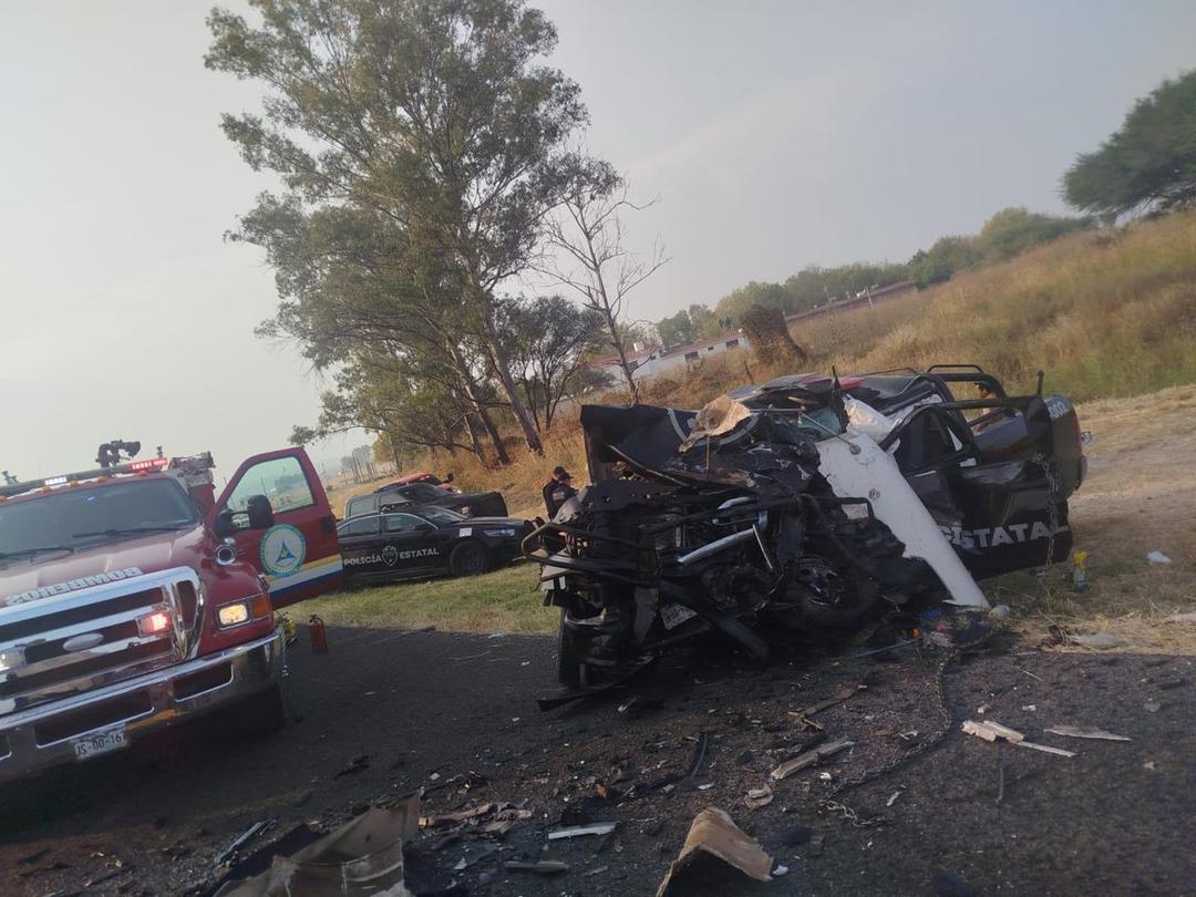 Jalostotitlán: Mueren dos policías estatales en accidente carretero