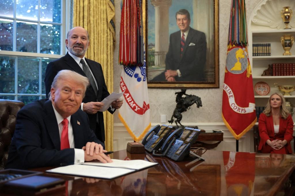 Donald Trump venderá permisos para vivir en EU por este motivo