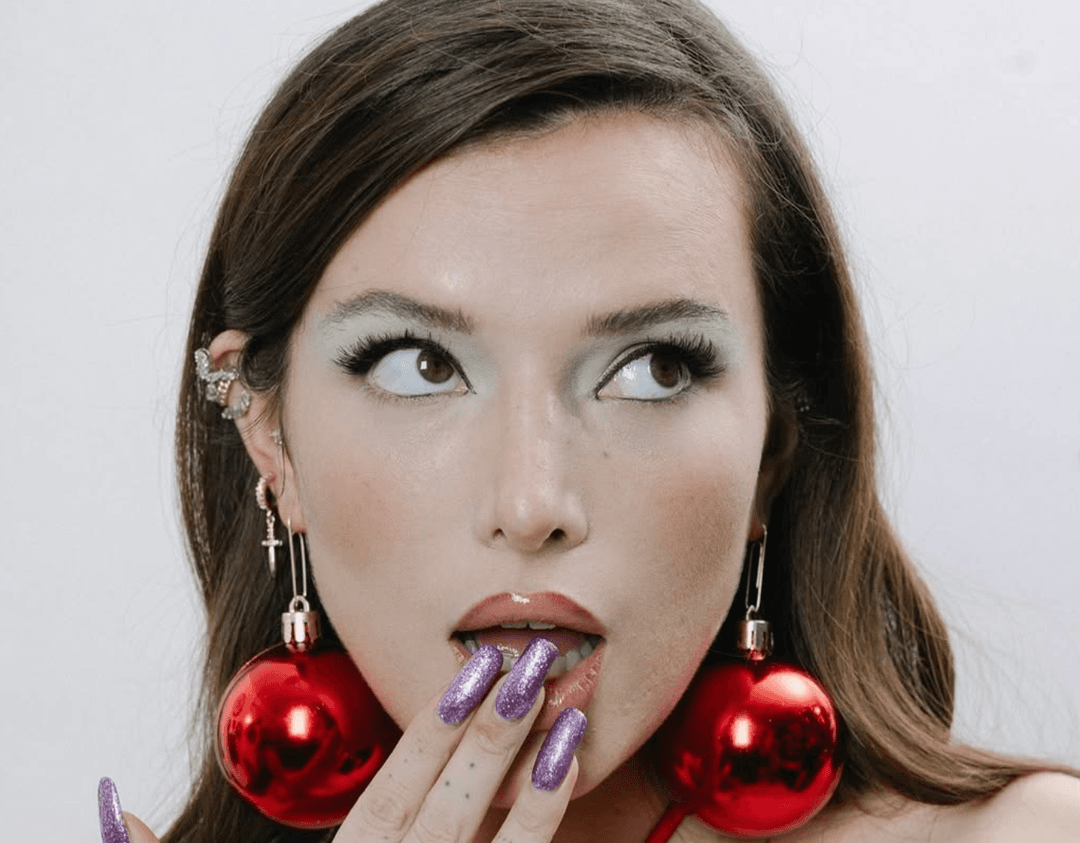 Bella Thorne en el top de bellezas en las plataformas para adultos