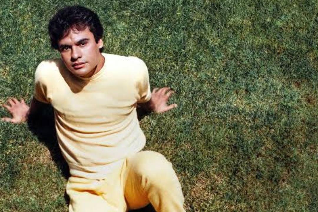 Juan Gabriel: Preparan serie documental del divo de Juárez