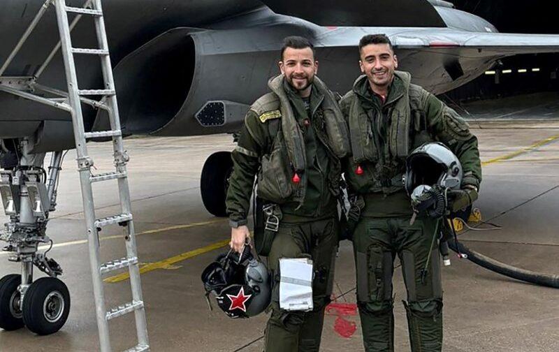 Francia: Chocan dos aviones de la Fuerza Aérea Francesa; dos pilotos murieron