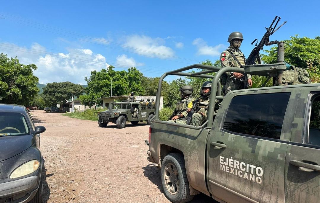 Sinaloa: Enfrentamiento entre civiles armados y Ejército deja un muerto