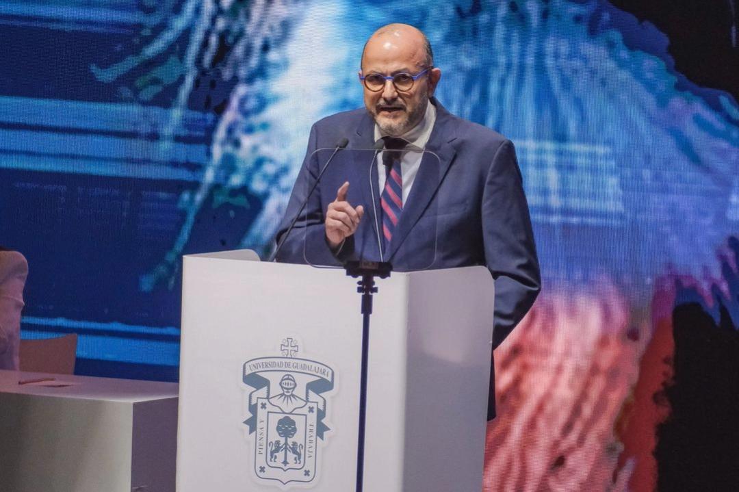 Ricardo Villanueva da último informe como rector de la UdeG