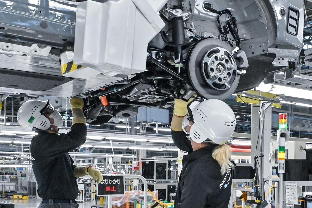 Trump baja aranceles de 25% a fabricantes de autos