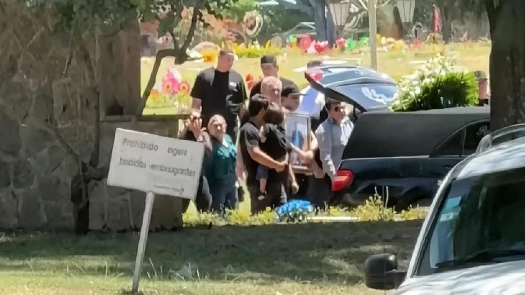 Markitos Toys: Difunden imágenes del funeral de Gail Castro