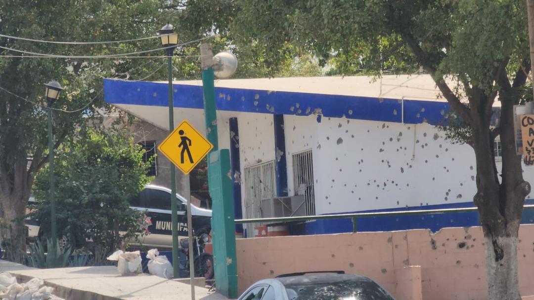 Culiacán: Ataque a comisaría deja un policía muerto; recibió al menos 1000 balas