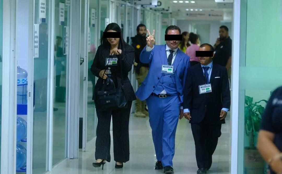 Zapopan: Comparece banda por apología del delito en Auditorio Telmex