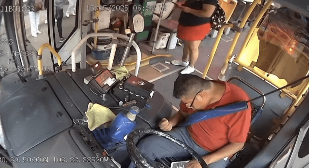 ¿Cuál es el estado de salud del chofer de camión que fue golpeado?